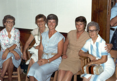 Aunt Dorothy,Janie,Joann,Grandma Mowrey