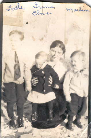 Dad-Aunt Elna-Grandma Irene Mowrey-Uncle Marlin